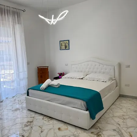 Casa Gaetano Майори